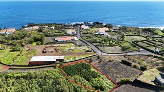 Land for sale in São Roque do Pico, Portugal — €42,000