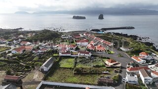 Land for sale in Madalena, Portugal — €130,000