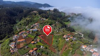 Land for sale in Santana, Portugal — €59,000