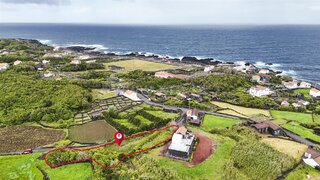 Land for sale in São Roque do Pico, Portugal — €65,000