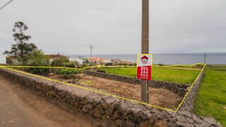 Land for sale in Praia da Vitória, Portugal — €82,500