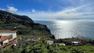 Land for sale in Ribeira Brava, Portugal — €120,000