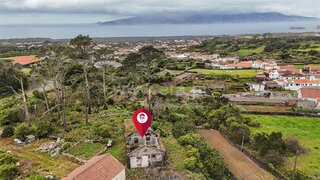 Land for sale in Madalena, Portugal — €148,000