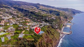 Land for sale in Calheta (Madeira), Portugal — €650,000