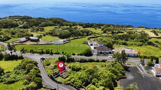 Land for sale in Lajes do Pico, Portugal — €90,000