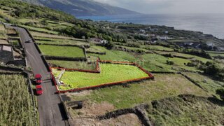 Terreno em Lajes do Pico