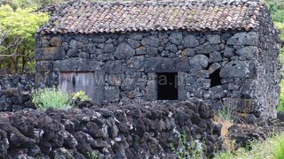 Land for sale in São Roque do Pico, Portugal — €34,900