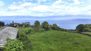 Land for sale in Lajes do Pico, Portugal — €78,000