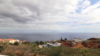 Land for sale in Santa Cruz, Portugal — €325,000