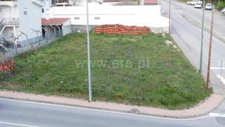 Land for sale in Seia, Portugal — €85,000