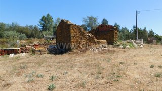 Land for sale in Covilhã, Portugal — €50,000