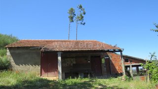 Land for sale in Oliveira do Hospital, Portugal — €37,500