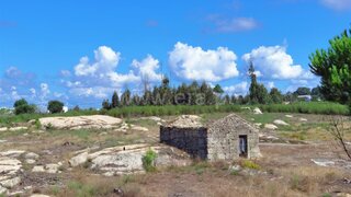 Land for sale in Seia, Portugal — €25,000