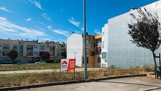 Land for sale in Ferreira do Zêzere, Portugal — €126,000