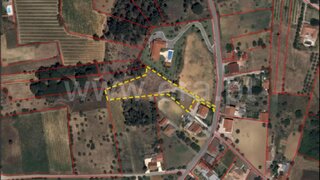 Land for sale in Tomar, Portugal — €90,000