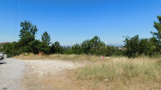 Land for sale in Seia, Portugal — €52,000