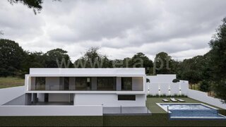 Terreno · 890 m² · 68 000 €