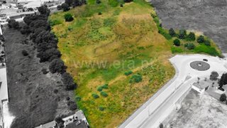 Terreno de 29 600 m² em Santarém