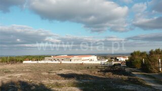 Terreno em Guarda · 5682 m² · 39 000 €