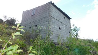 Land for sale in Seia, Portugal — €10,900