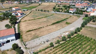 Terreno para venda em Seia, Portugal — 30 000 €
