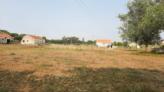 Terreno de 18 800 m² em Santarém