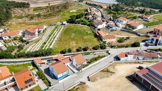 Land for sale in Torres Vedras, Portugal — €240,000