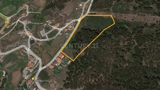 Land for sale in Penafiel, Portugal — €256,000