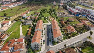 Terreno de 14 070 m² em Leiria
