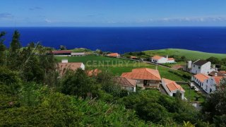 Land for sale in Nordeste, Portugal — €77,000