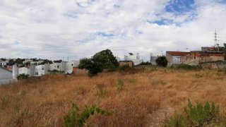 Terreno para venda em Almada, Portugal — 140 000 €