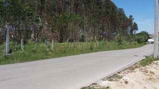 Terreno de 11 400 m² em Leiria