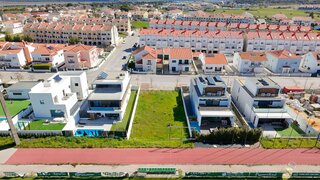 Land for sale in Alcochete, Portugal — €317,000