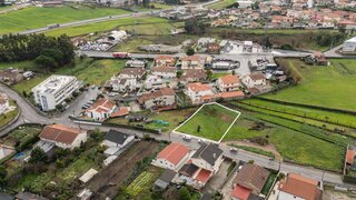 Land for sale in Vila Nova de Famalicão, Portugal — €135,000
