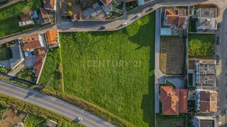 Land for sale in Barcelos, Portugal — €650,000