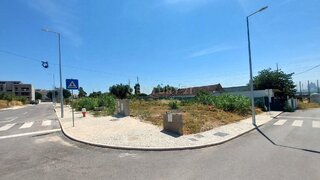 Land for sale in Vila Franca de Xira, Portugal — €99,000