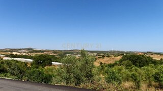 Land for sale in Mafra, Portugal — €248,000