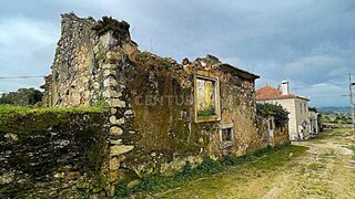 Land for sale in Sobral de Monte Agraço, Portugal — €75,000