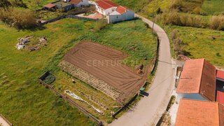 Land for sale in Leiria, Portugal — €47,500