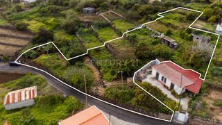 Land for sale in Santa Cruz, Portugal — €350,000