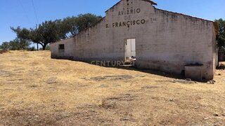Land for sale in Vila Viçosa, Portugal — €290,000