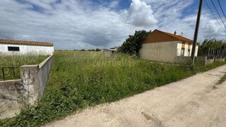 Land for sale in Montijo, Portugal — €220,000