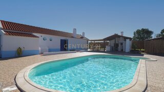 Land for sale in Santiago do Cacém, Portugal — €799,000