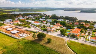 Land for sale in Caldas da Rainha, Portugal — €350,000