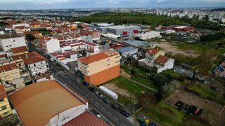 Land for sale in Amadora, Portugal — €320,000