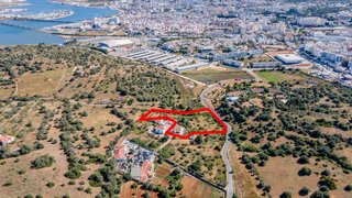 Land for sale in Portimão, Portugal — €288,000