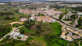Terreno de 12 800 m² em Setúbal