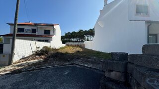 Land for sale in Nazaré, Portugal — €98,000