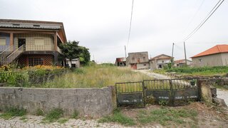 Land for sale in Paredes, Portugal — €65,000