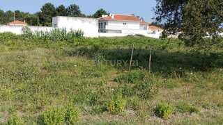 Land for sale in Marinha Grande, Portugal — €45,000